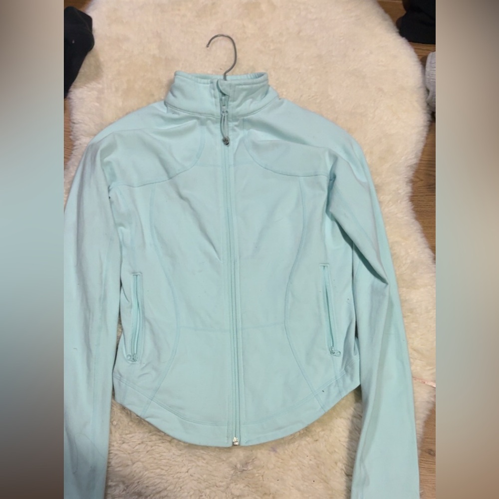 #53 Sz 6 lululemon jacket